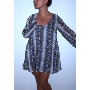 Black and Grey Snake Print V Neck Mini Dress or Tunic Size X-Small